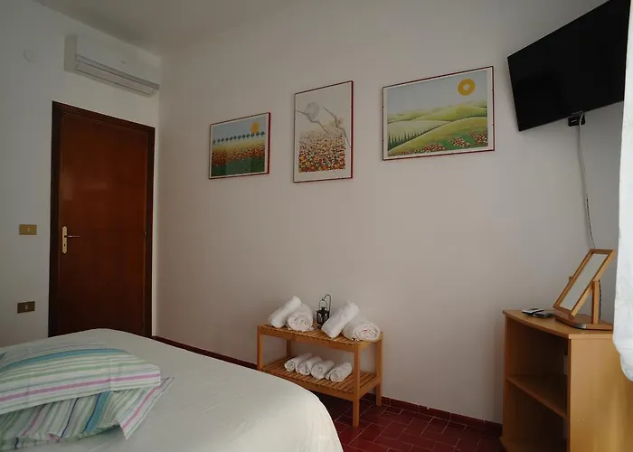 Daniela House * マイオーリ