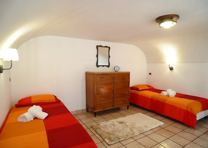 Daniela House * マイオーリ